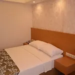 Onarslan Hotel *