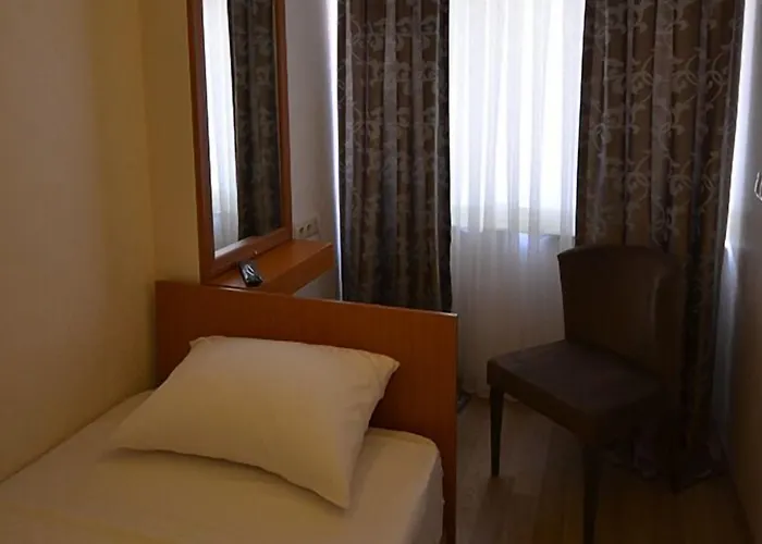 Отель Onarslan Ушак