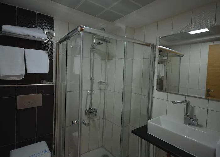 Onarslan ホテル ウシャク